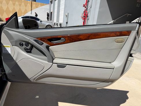 Used 2004 Mercedes-Benz SL 55 AMG image 21