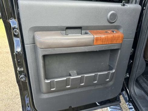 Used 2016 Ford F350 King Ranch w/ King Ranch w/Chrome Package image 20