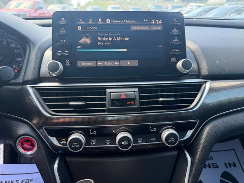 Used 2018 Honda Accord Sport image 16