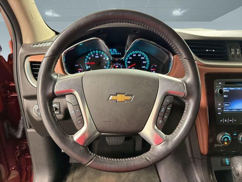 Used 2015 Chevrolet Traverse LT FWD image 16
