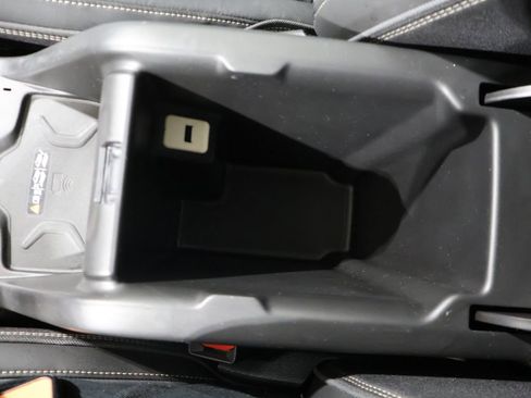 Used 2017 GMC Canyon Denali image 32