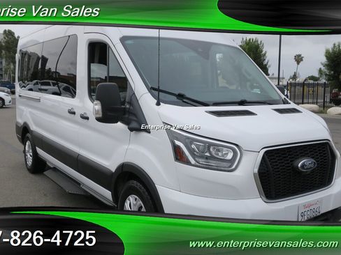 Used 2023 Ford Transit 350 XLT image 3
