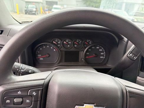 Used 2023 Chevrolet Silverado 1500 Custom AWD/4WD image 15