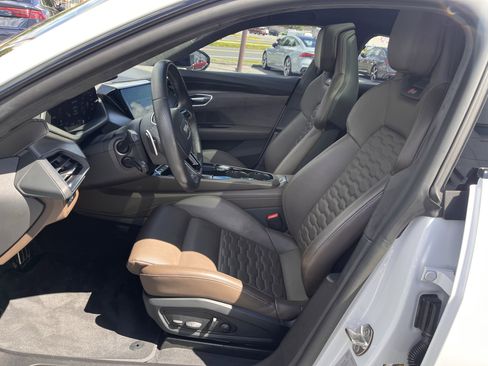 Certified 2023 Audi RS e-tron GT w/ Carbon Performance Package image 5