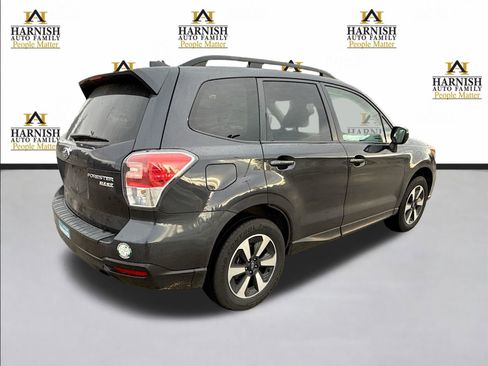 Used 2017 Subaru Forester 2.5i Premium w/ All-Weather Package image 6