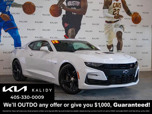 Used 2019 Chevrolet Camaro SS RWD image 1