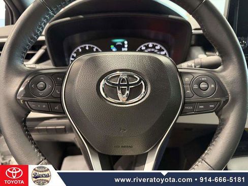 Certified 2024 Toyota Corolla SE w/ SE Premium Package image 21