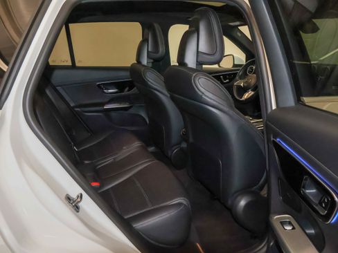 Used 2023 Mercedes-Benz GLC 300 4MATIC image 47