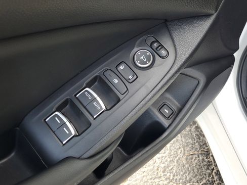 Used 2022 Honda Accord Sport image 18