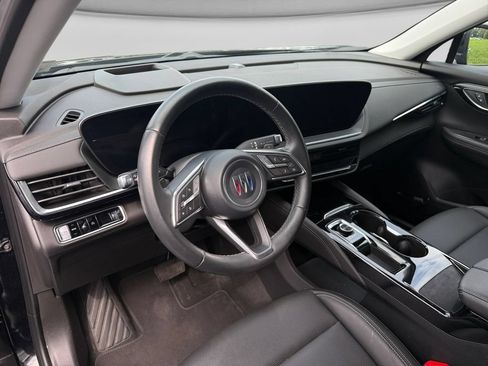 Used 2025 Buick Envision Preferred AWD/4WD image 12