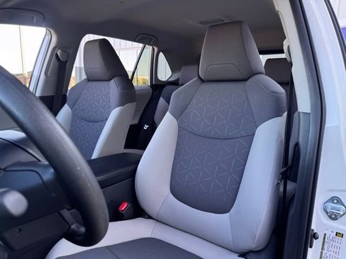 Used 2024 Toyota RAV4 XLE image 4