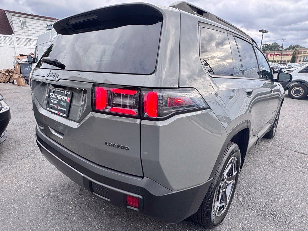 New 2026 Jeep Cherokee Laredo AWD/4WD image 8