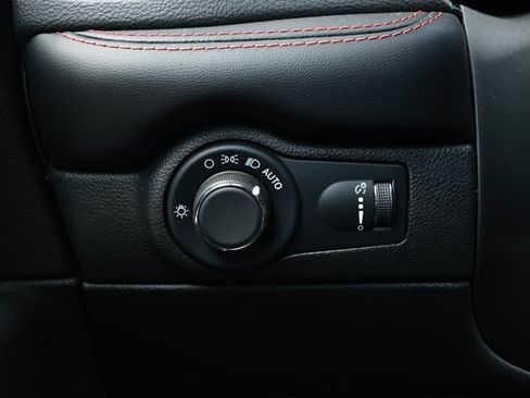 Used 2025 Dodge Durango GT RWD image 15