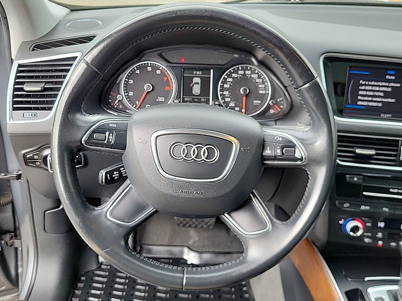 Used 2015 Audi Q5 2.0T Premium Plus w/ Technology Package AWD/4WD image 17