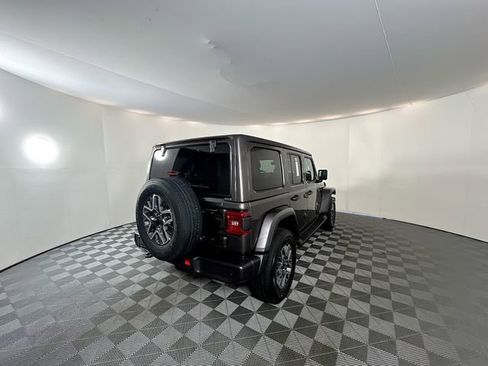 New 2026 Jeep Wrangler Sahara image 9