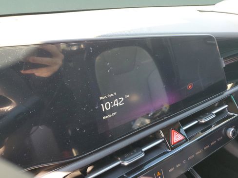 New 2026 Kia Niro SX image 19