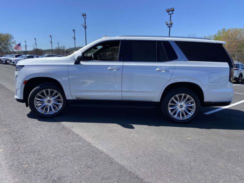 Used 2023 Cadillac Escalade Premium Luxury AWD/4WD image 6