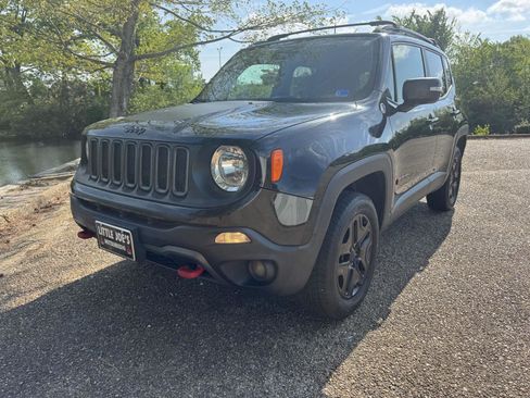 Used 2018 Jeep Renegade Trailhawk image 11