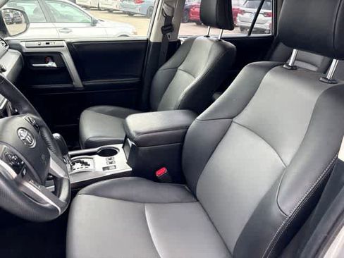 Used 2019 Toyota 4Runner SR5 Premium RWD image 11
