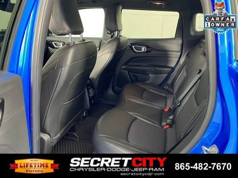 Used 2024 Jeep Compass Latitude w/ Convenience Group AWD/4WD image 30