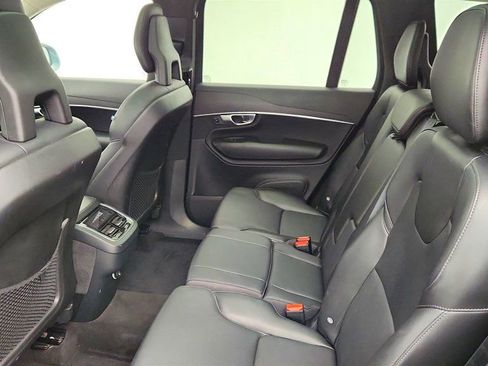 Used 2020 Volvo XC90 T5 Momentum image 21