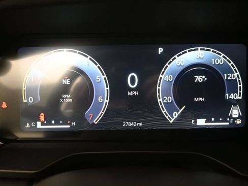 Used 2023 Jeep Grand Cherokee Altitude AWD/4WD image 12
