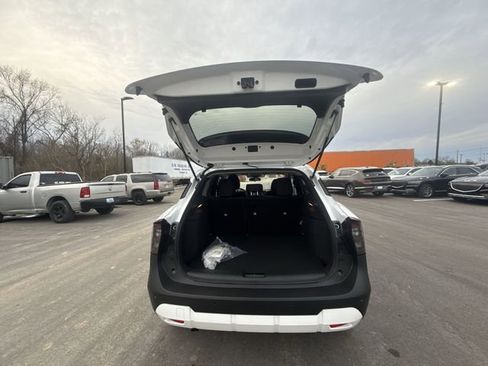 Certified 2025 Nissan Kicks SV AWD/4WD image 22