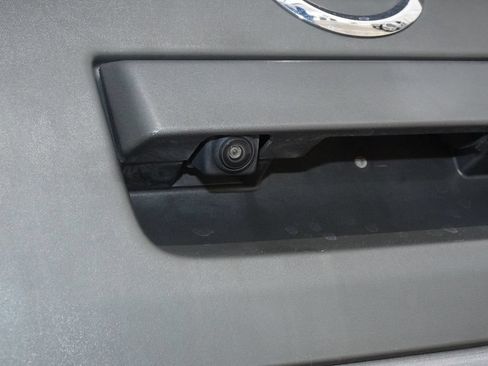 Used 2021 Nissan Frontier SV RWD image 28