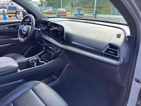 Used 2026 Chevrolet Traverse LT AWD/4WD image 34