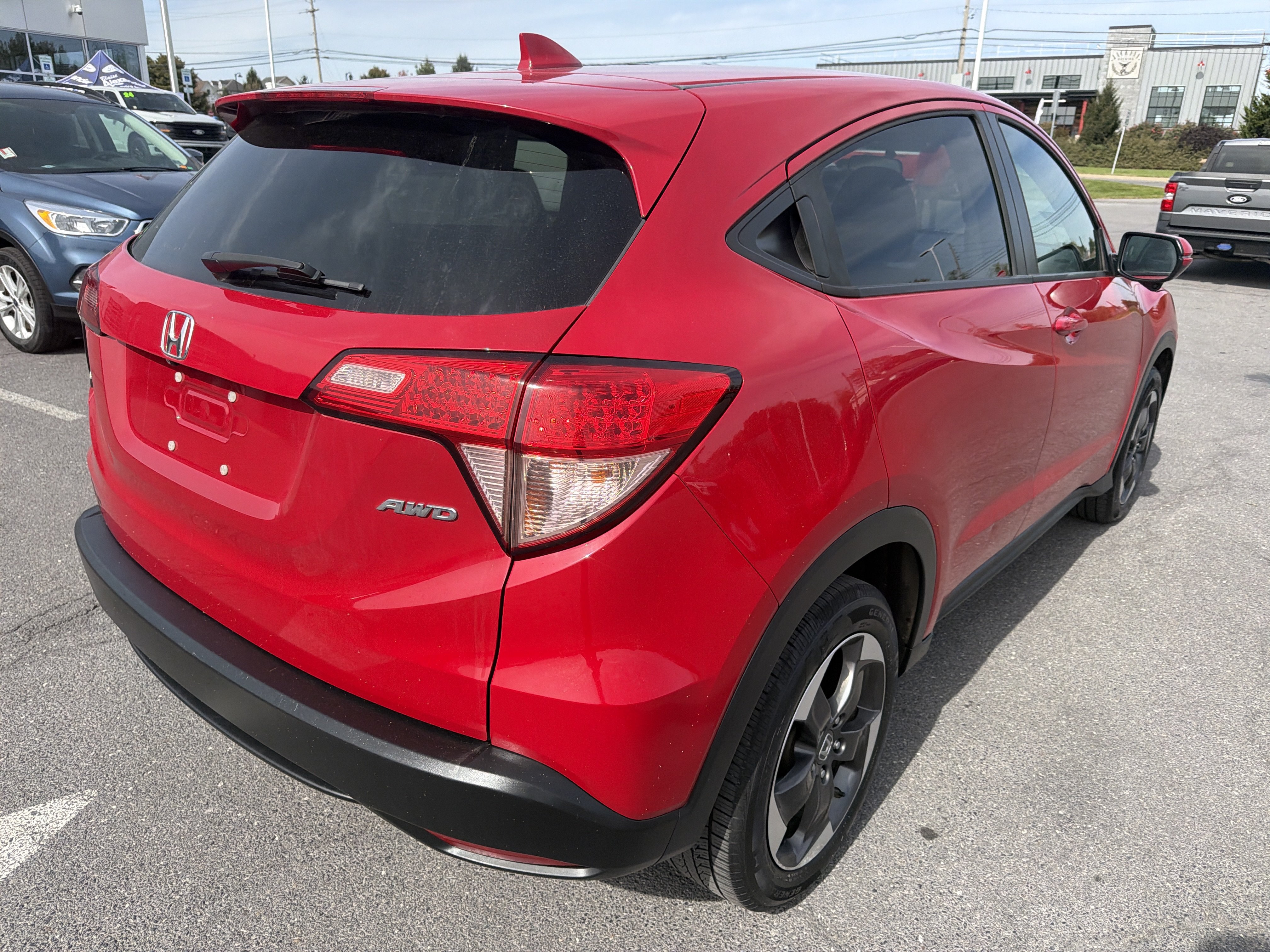 Used 2018 Honda HR-V EX image 3