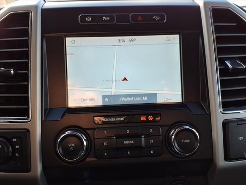 Used 2021 Ford F350 Lariat w/ Lariat Value Package AWD/4WD image 15