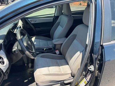 Used 2019 Toyota Corolla LE FWD image 5