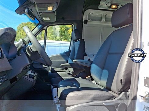 Used 2025 Mercedes-Benz Sprinter 2500 image 13