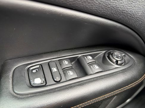 Used 2018 Jeep Compass Limited AWD/4WD image 18