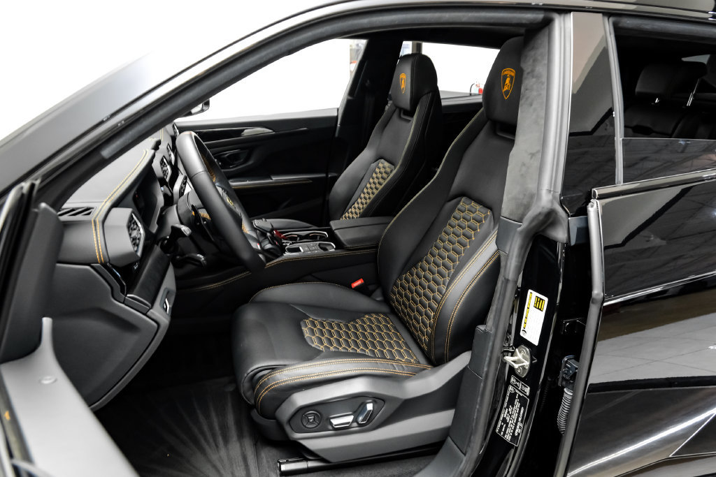 Used 2024 Lamborghini Urus S AWD/4WD image 41