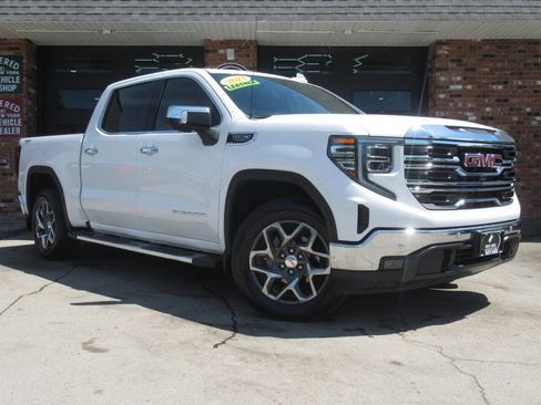 Used 2023 GMC Sierra 1500 SLT w/ SLT Premium Plus Package AWD/4WD image 1