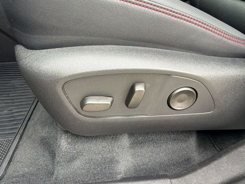 Certified 2024 Chevrolet Traverse RS FWD image 13