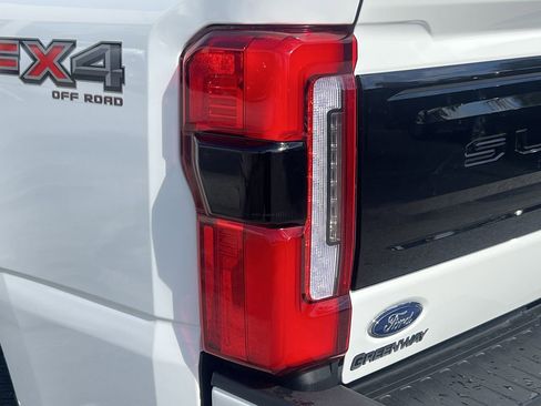 New 2026 Ford F250 Platinum w/ FX4 Off-Road Package image 7