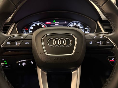 Used 2023 Audi Q5 2.0T Premium w/ Convenience Package AWD/4WD image 15