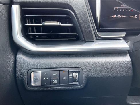 Used 2025 GMC Terrain Elevation AWD/4WD image 34