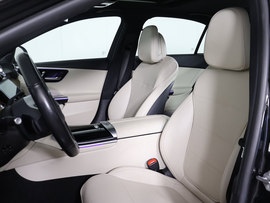 Used 2023 Mercedes-Benz C 300 4MATIC Sedan w/ Exclusive Trim Package image 28