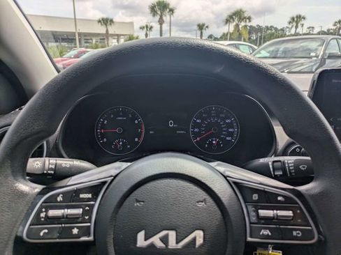 Used 2023 Kia Forte LXS w/ LXS Technology Package FWD image 26