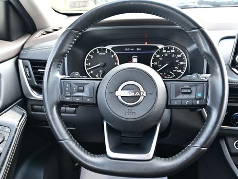Certified 2023 Nissan Rogue SV w/ SV Premium B Package AWD/4WD image 18