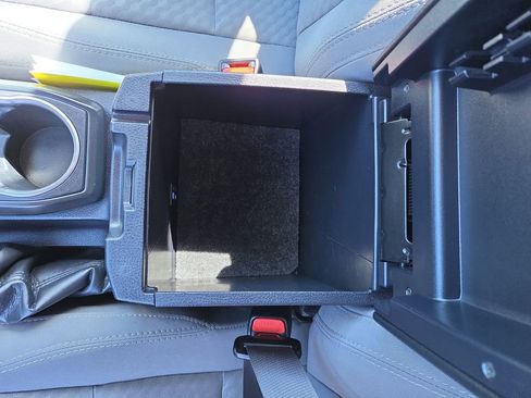 Certified 2022 Toyota Tacoma SR image 25