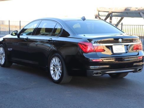 Used 2013 BMW 750Li image 7