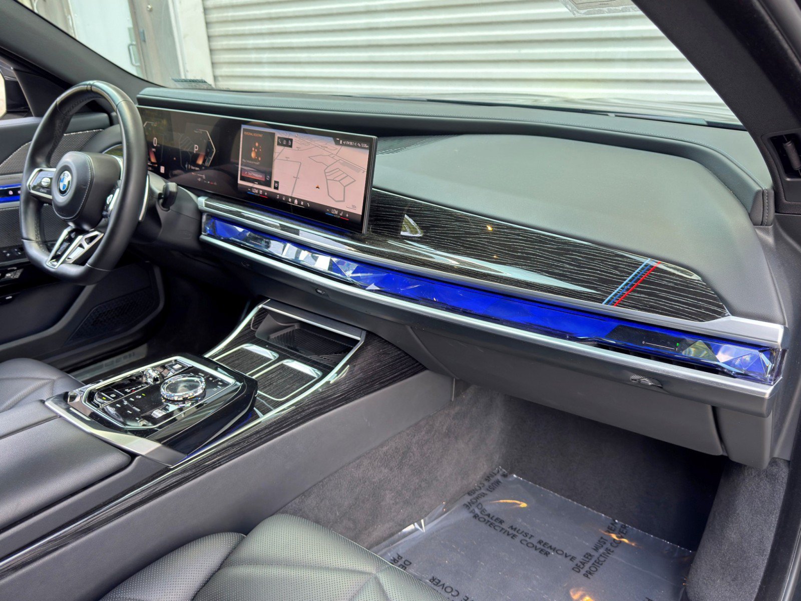 Used 2023 BMW 740i w/ Parking Assistance Package RWD image 15