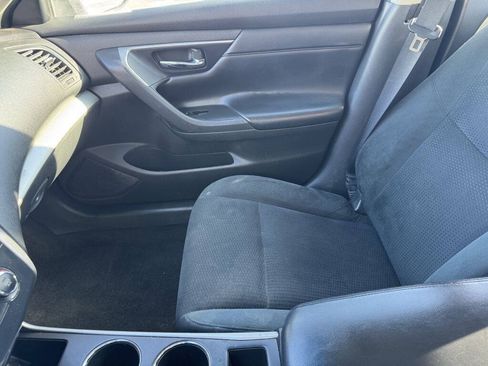 Used 2015 Nissan Altima 2.5 S w/ Power Driver Seat Package FWD image 15