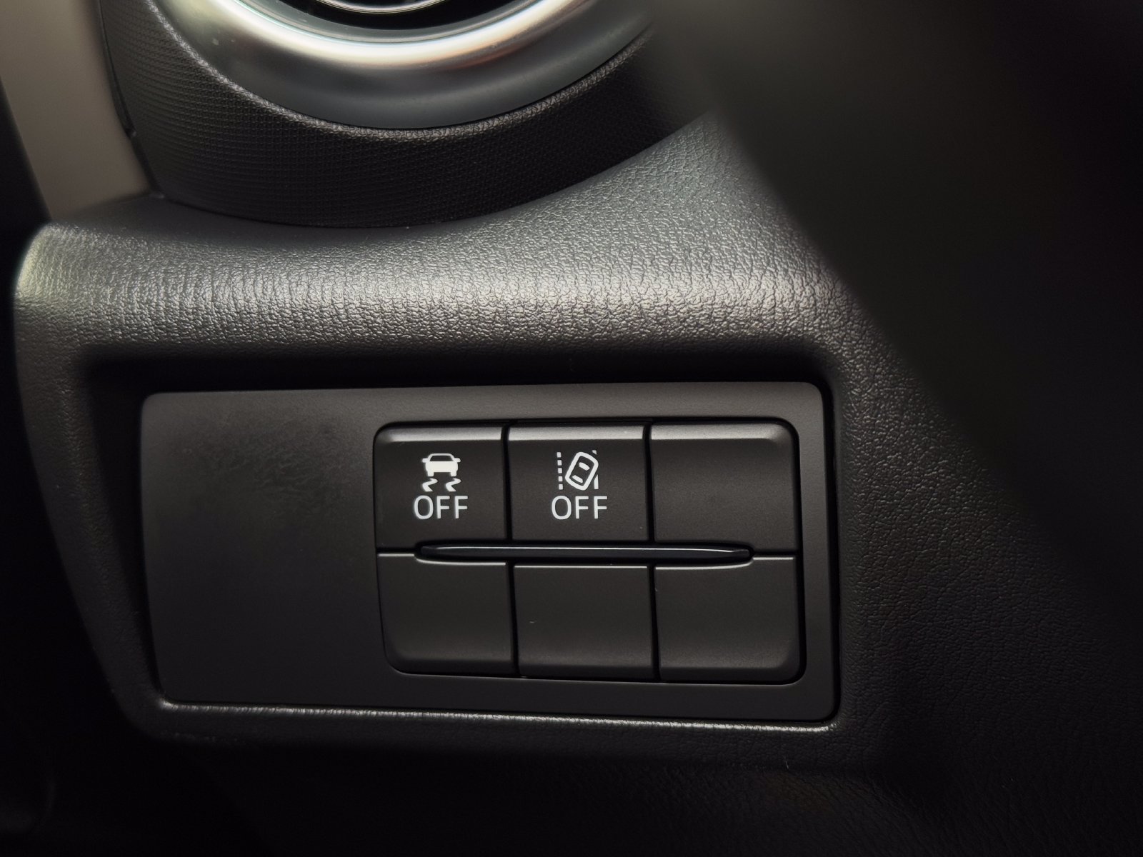 Used 2022 MAZDA MX-5 Miata Grand Touring w/ Appearance Package RWD image 14