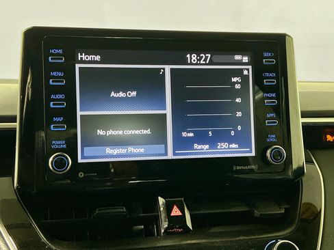 Used 2021 Toyota Corolla LE FWD image 26