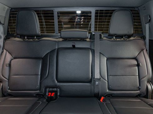 Used 2025 GMC Sierra 3500 Denali w/ Denali Reserve Package image 28